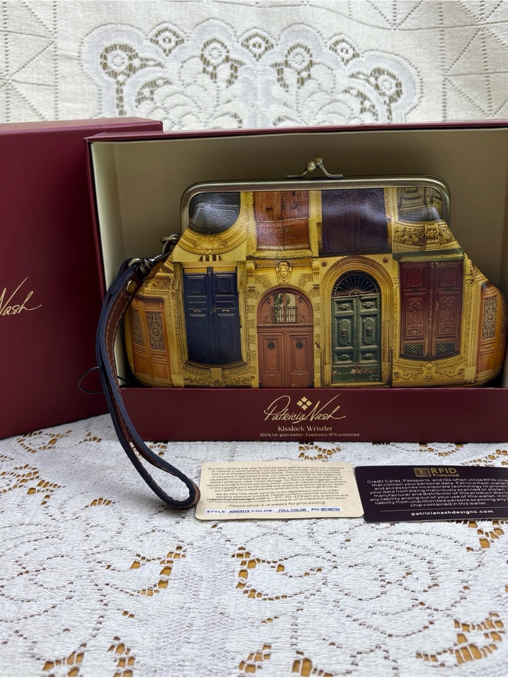 Patricia Nash Leather Kisslock Wristlet Doorways To Italy
